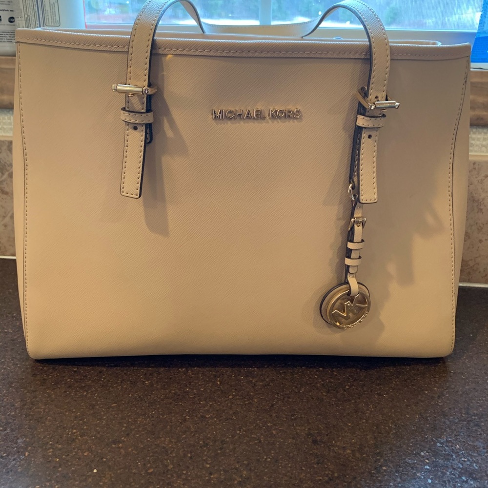 Michael kors tote